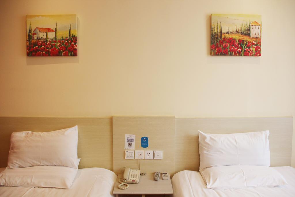 Hanting Hotel Shanghai South Railway Station Luoxiang Road Branch Quarto foto